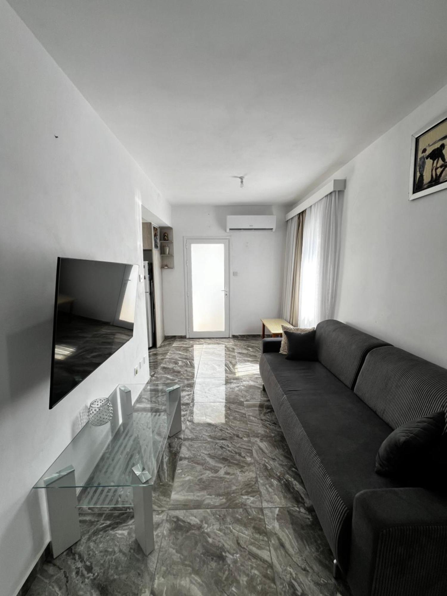 In The Heart Of Kato Apartament *